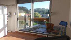 Apto con atractiva vista
